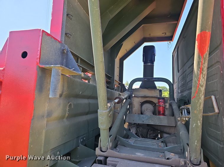 image for item EJ5712 1994 Stewart & Stevenson MTV M-1090 dump truck