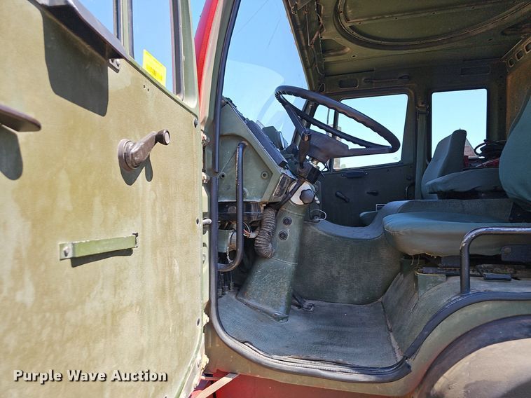 image for item EJ5712 1994 Stewart & Stevenson MTV M-1090 dump truck