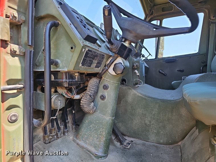 image for item EJ5712 1994 Stewart & Stevenson MTV M-1090 dump truck