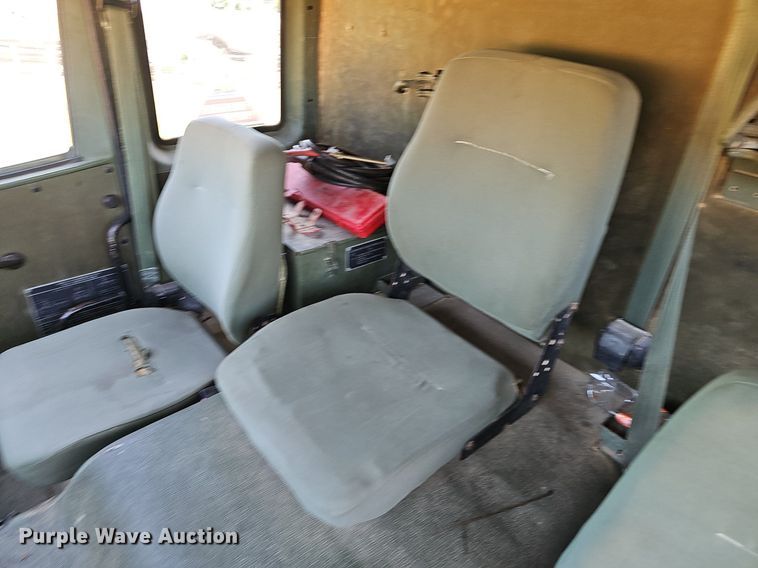 image for item EJ5712 1994 Stewart & Stevenson MTV M-1090 dump truck