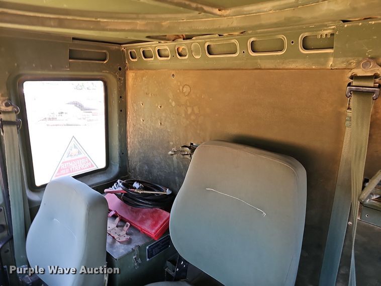 image for item EJ5712 1994 Stewart & Stevenson MTV M-1090 dump truck