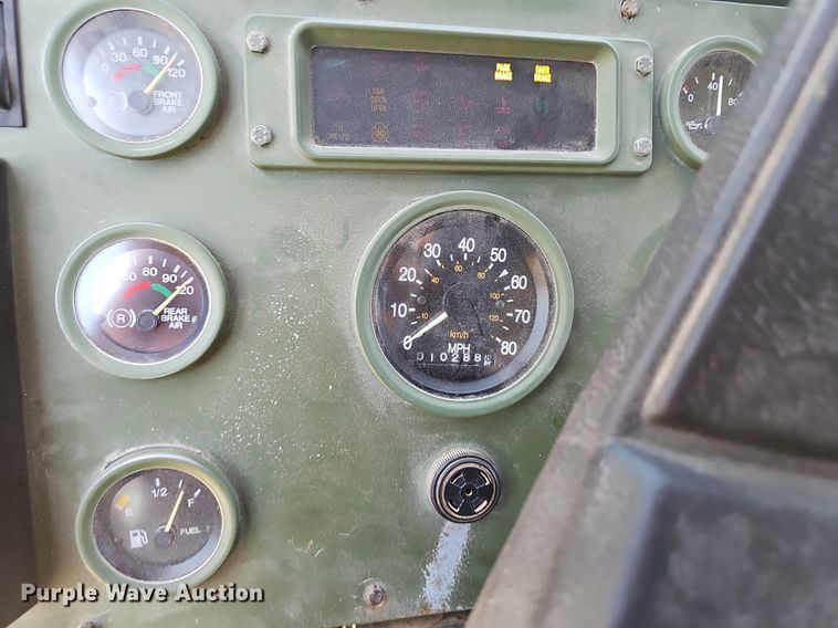 image for item EJ5712 1994 Stewart & Stevenson MTV M-1090 dump truck