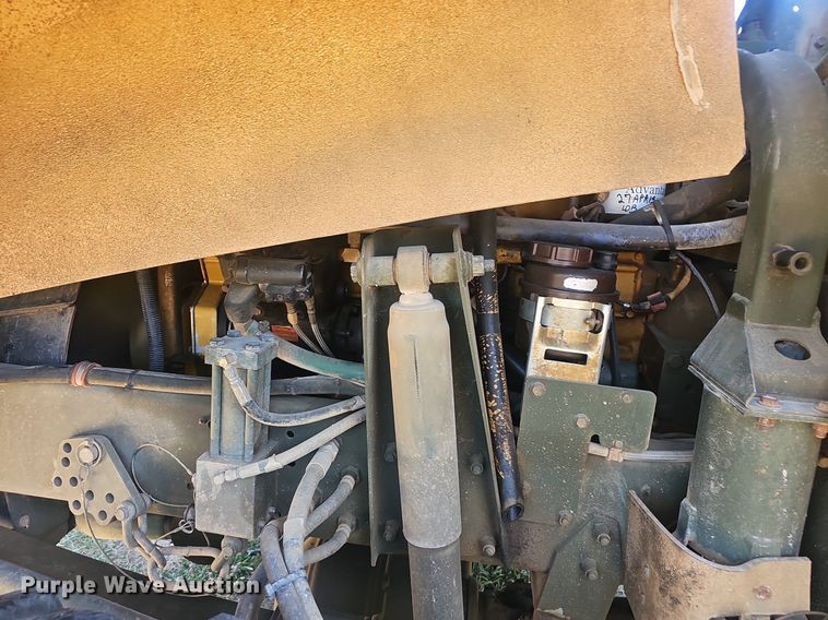 image for item EJ5712 1994 Stewart & Stevenson MTV M-1090 dump truck