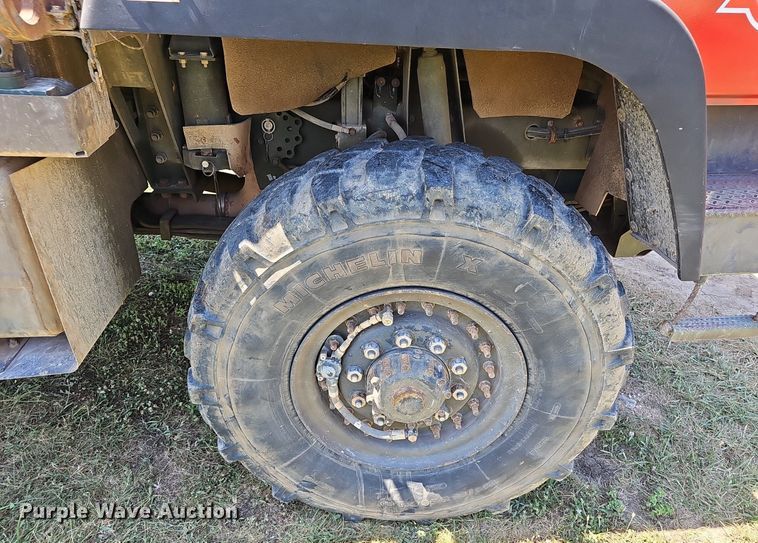 image for item EJ5712 1994 Stewart & Stevenson MTV M-1090 dump truck