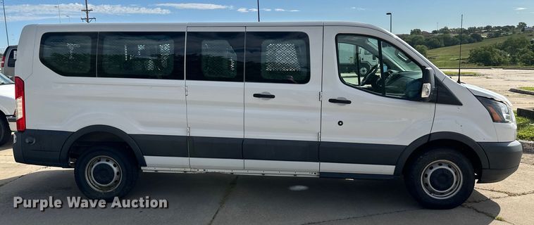 image for item EJ6842 2016 Ford Transit 350 van