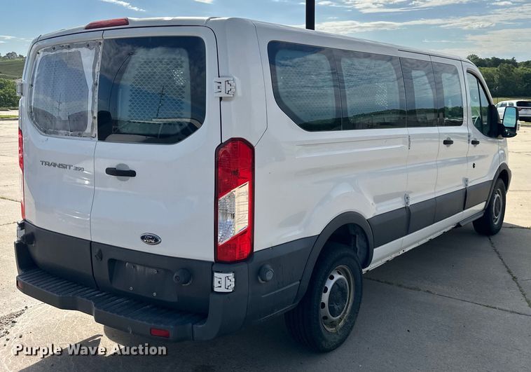 image for item EJ6842 2016 Ford Transit 350 van
