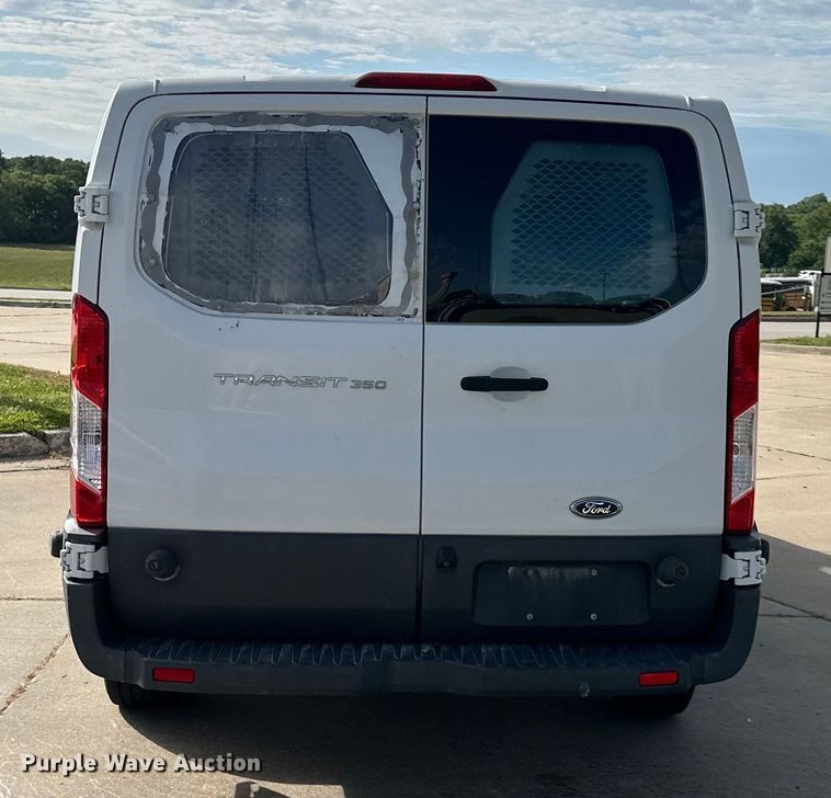 image for item EJ6842 2016 Ford Transit 350 van