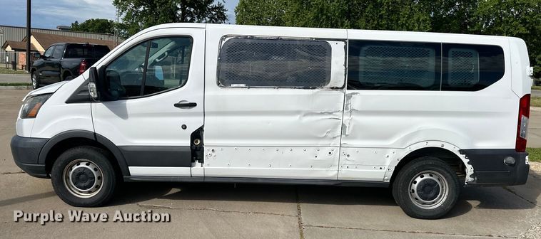 image for item EJ6842 2016 Ford Transit 350 van