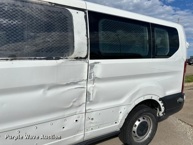 image for item EJ6842 2016 Ford Transit 350 van