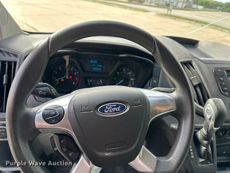 image for item EJ6842 2016 Ford Transit 350 van