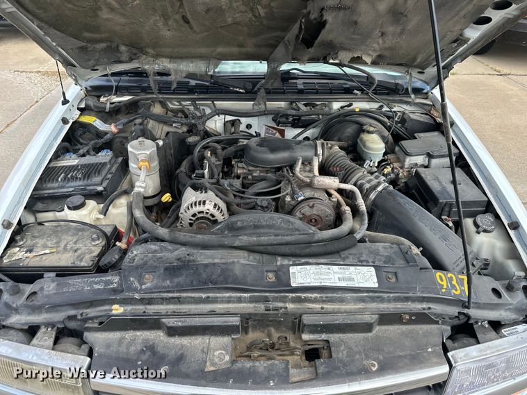 image for item EJ6843 1999 Chevrolet  Blazer  SUV