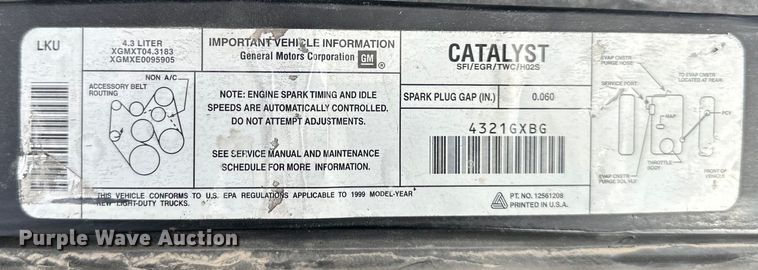 image for item EJ6843 1999 Chevrolet  Blazer  SUV