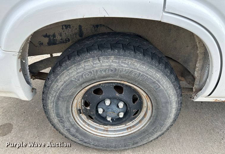 image for item EJ6843 1999 Chevrolet  Blazer  SUV