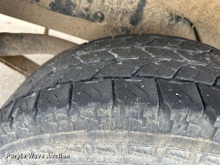 image for item EJ6843 1999 Chevrolet  Blazer  SUV