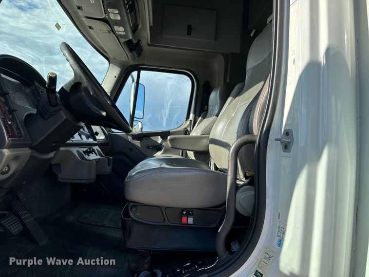 image for item EJ6844 2013 Freightliner  M2106 prisoner transport shuttle bus 