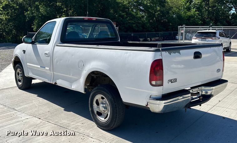 image for item EJ6864 2001 Ford F150 pickup truck