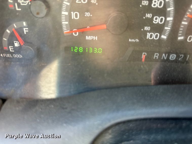 image for item EJ6864 2001 Ford F150 pickup truck