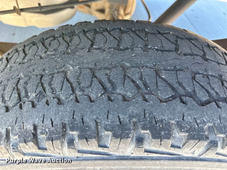 image for item EJ6864 2001 Ford F150 pickup truck