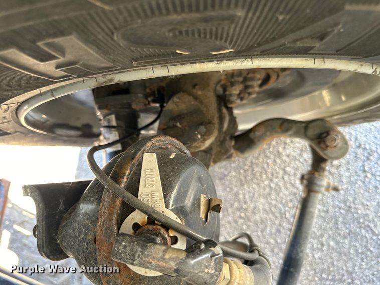 image for item EJ6868 2015 International  7300 dump truck