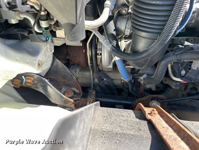 image for item EJ6868 2015 International  7300 dump truck