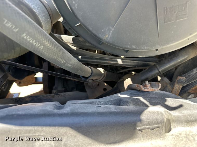 image for item EJ6868 2015 International  7300 dump truck