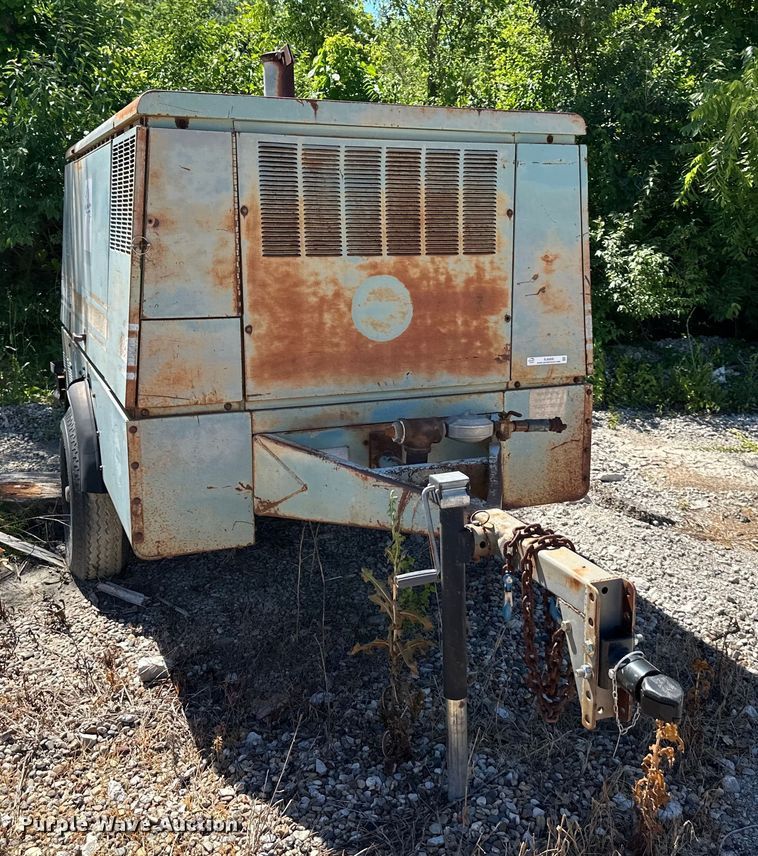 image for item EJ6869 Gardner Denver  air compressor