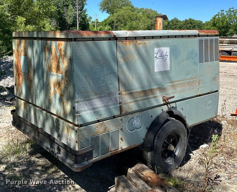 image for item EJ6869 Gardner Denver  air compressor