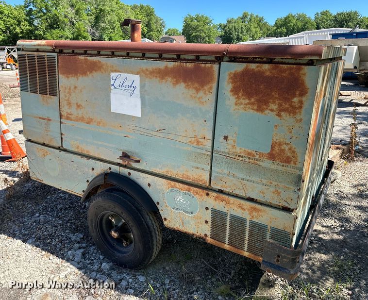 image for item EJ6869 Gardner Denver  air compressor