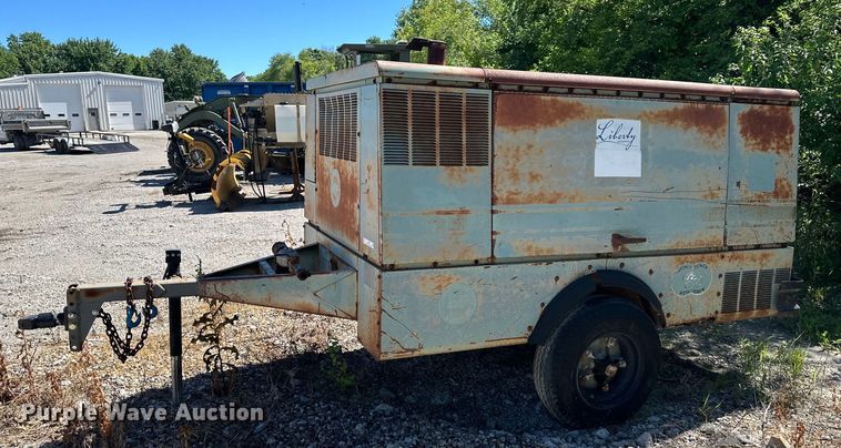 image for item EJ6869 Gardner Denver  air compressor