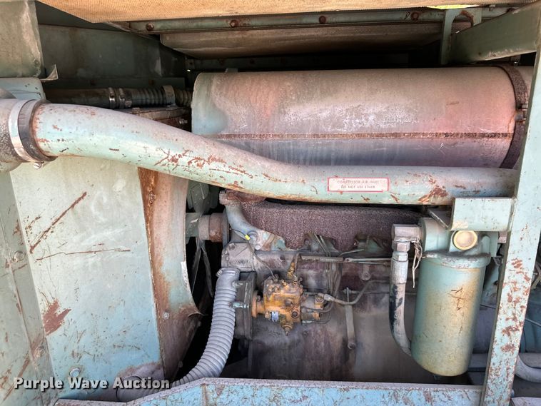 image for item EJ6869 Gardner Denver  air compressor