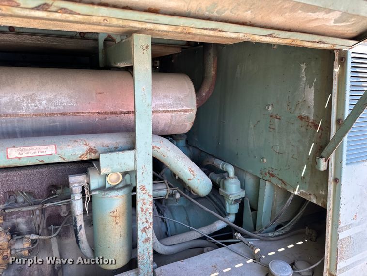 image for item EJ6869 Gardner Denver  air compressor