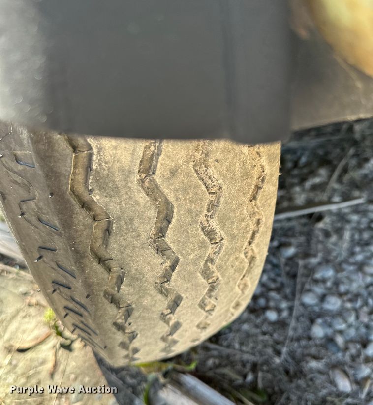 image for item EJ6869 Gardner Denver  air compressor