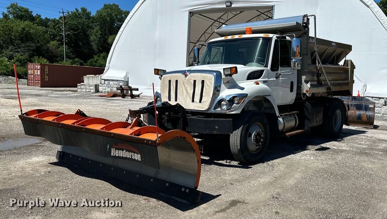 image for item EJ6870 2014 International  7300 dump truck