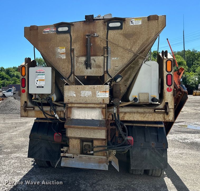 image for item EJ6870 2014 International  7300 dump truck