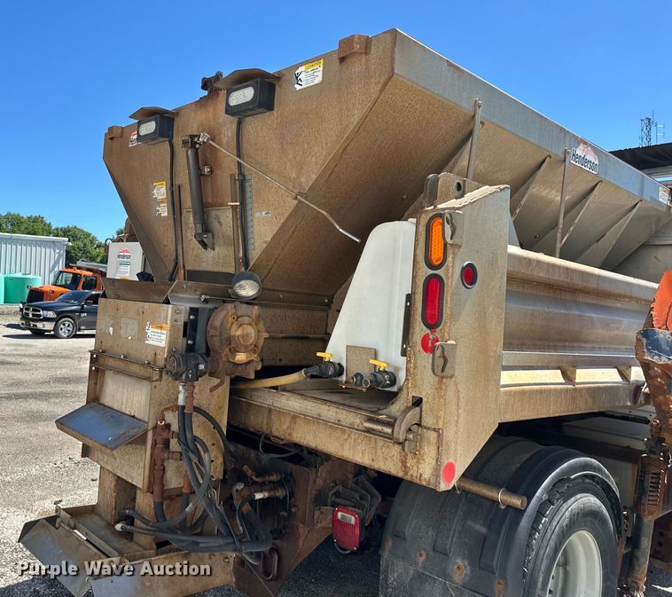 image for item EJ6870 2014 International  7300 dump truck