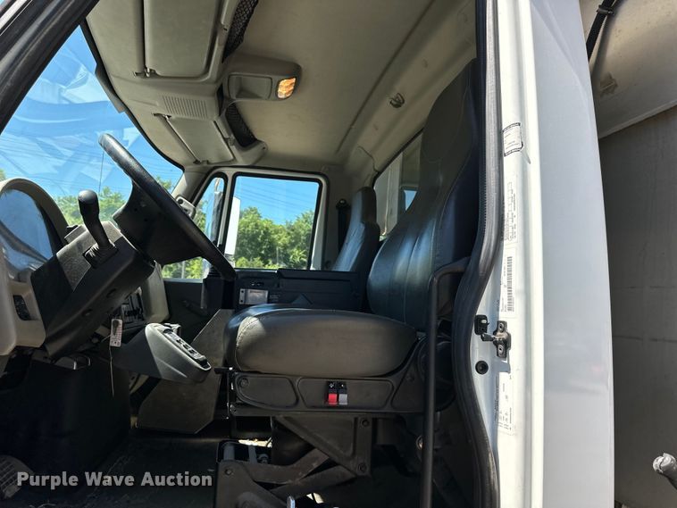 image for item EJ6870 2014 International  7300 dump truck