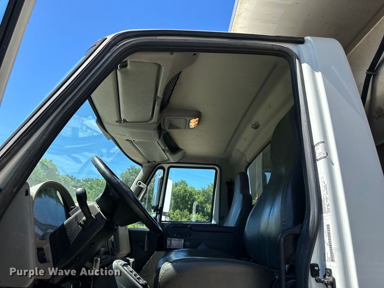 image for item EJ6870 2014 International  7300 dump truck