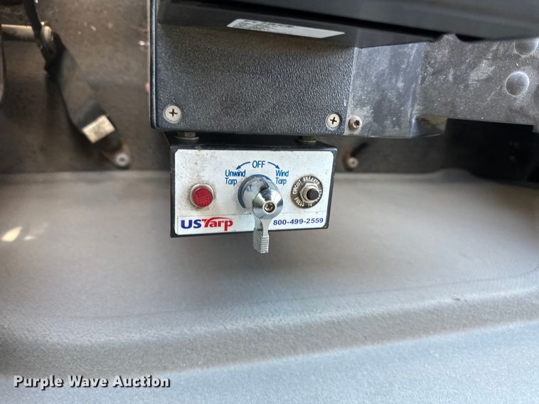 image for item EJ6870 2014 International  7300 dump truck