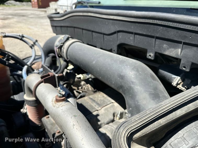 image for item EJ6870 2014 International  7300 dump truck