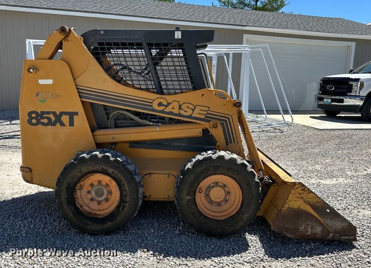 image for item EJ6871 1999 Case 85XT skid steer loader
