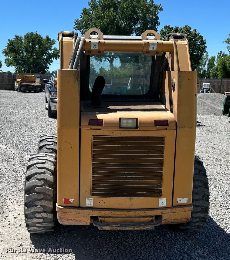 image for item EJ6871 1999 Case 85XT skid steer loader