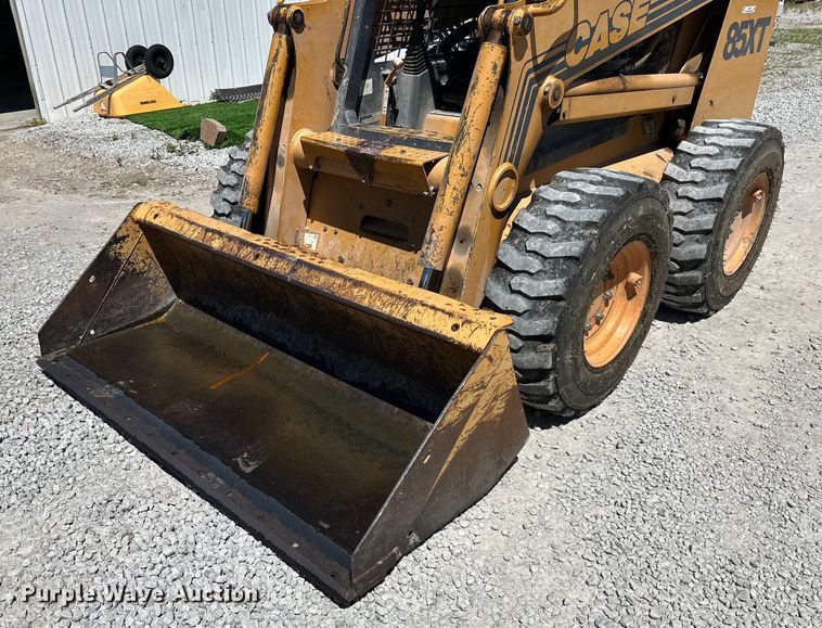 image for item EJ6871 1999 Case 85XT skid steer loader