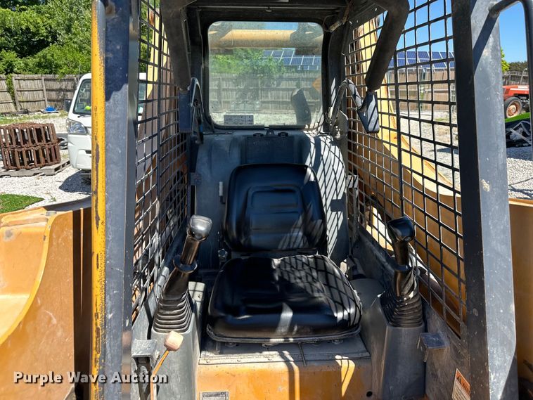 image for item EJ6871 1999 Case 85XT skid steer loader