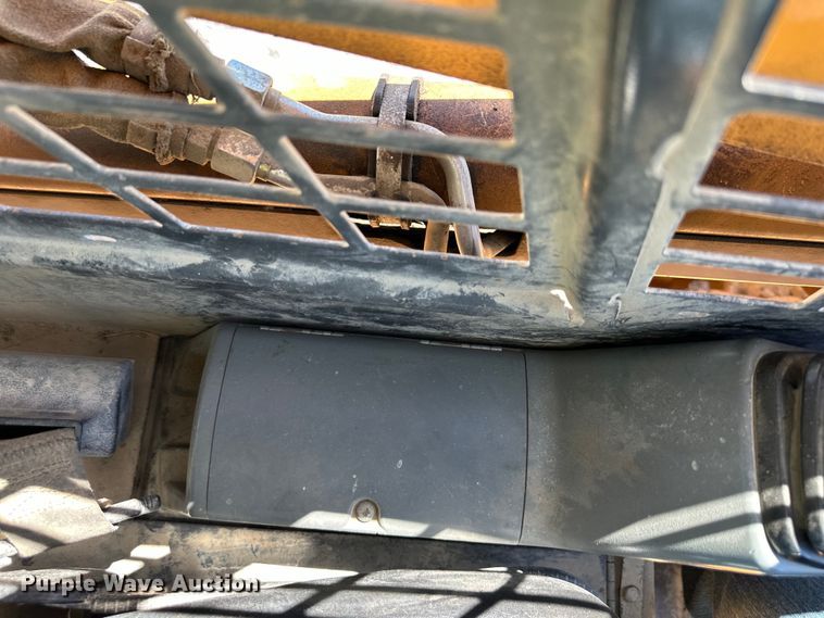 image for item EJ6871 1999 Case 85XT skid steer loader