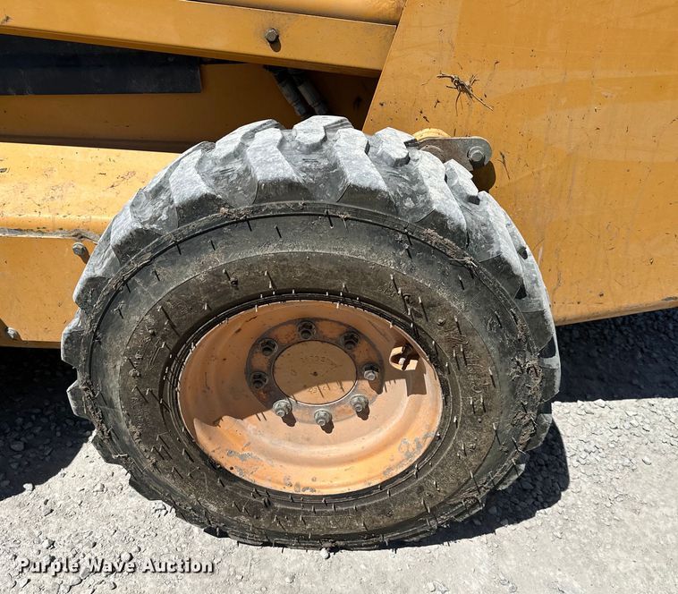 image for item EJ6871 1999 Case 85XT skid steer loader