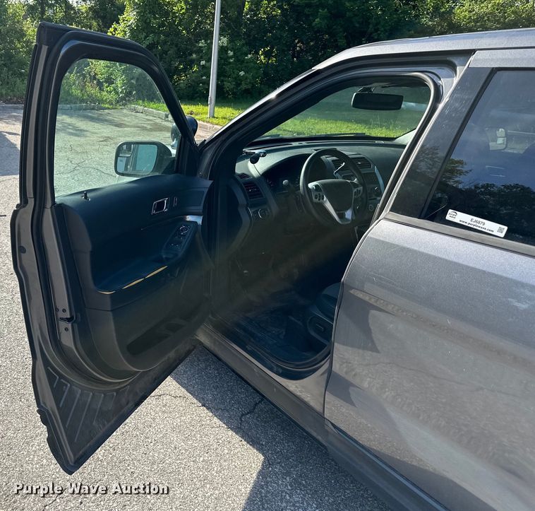 image for item EJ6879 2014 Ford Explorer Police Interceptor  SUV