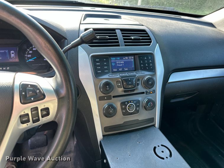 image for item EJ6879 2014 Ford Explorer Police Interceptor  SUV