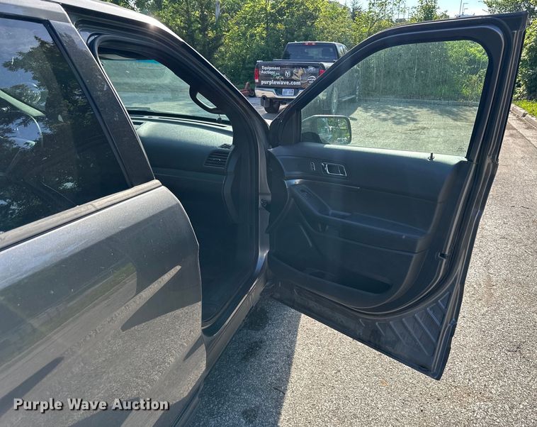 image for item EJ6879 2014 Ford Explorer Police Interceptor  SUV