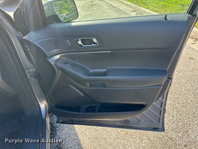 image for item EJ6879 2014 Ford Explorer Police Interceptor  SUV