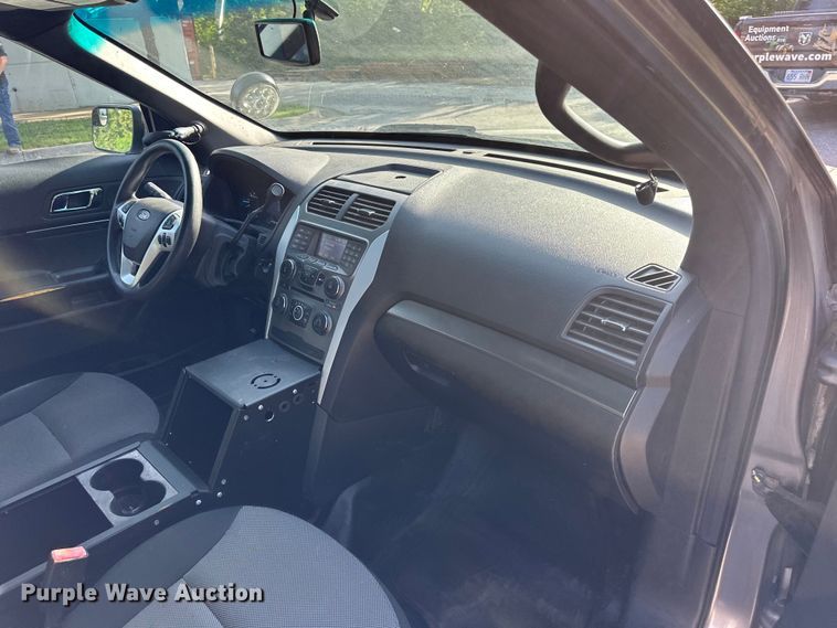 image for item EJ6879 2014 Ford Explorer Police Interceptor  SUV